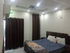 Flat For Grabs In 400 Square Feet Lahore
