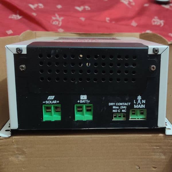 simtek Mppt 70amp charge controller 3