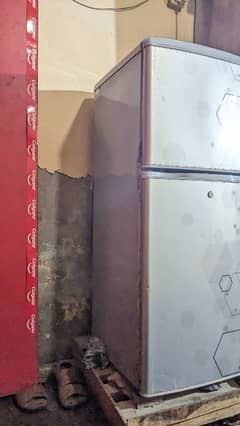 Hier fridge small medium size 25k
