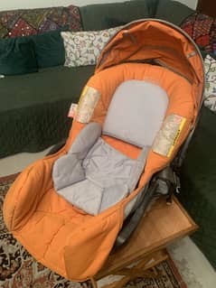 Baby carrier / car seat 2 in 1