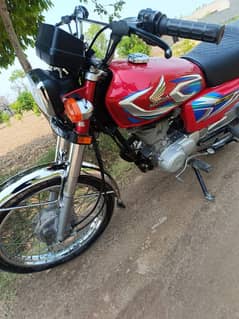 Honda CG125 2022 neat and clean