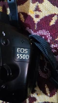 CANON 550d With 18/55 & 75/300mm Lens