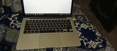 Mac Book pro 8gb ram 234ssd
