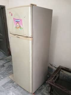 Dawlance Fridge ( Urgent Sale )