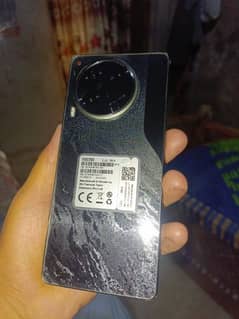 Tecno camon 30