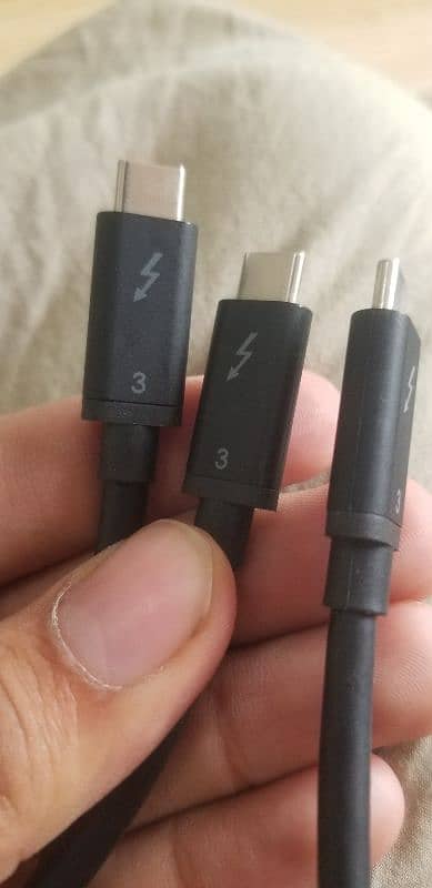 Dell thunderbolt 3 Active cable 0.5 meter 5