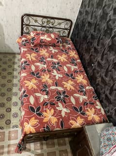 Iron bed set