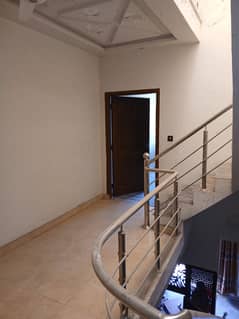 2.5 MARLA DOUBLE STORY 3 ROOMS HOUSE FOR RENT IN FAIZ ALAM TOWN NEAR GIFT UNIVERSITY GUJRANWALA FULLY TILED WITH WOODWORB RENT 22000