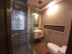 10 MARLA FULLY FURNISHED LAVISH HOUSE AVAILABLE FOR SALE DHA PHASE 5