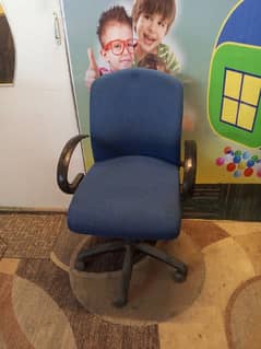 Used Revolving chairs
