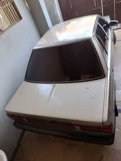 Nissan Sunny 1988