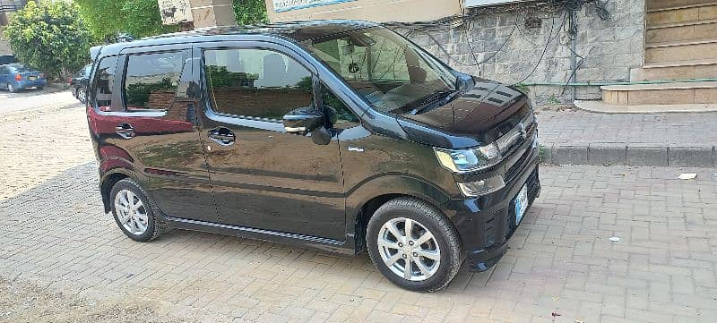 Suzuki Wagon R FZ hybrid 2021 midel 12
