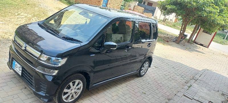 Suzuki Wagon R FZ hybrid 2021 midel 14