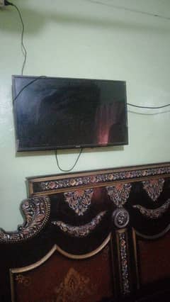 Urgent sale SONI brand LCD TV in excellent condition