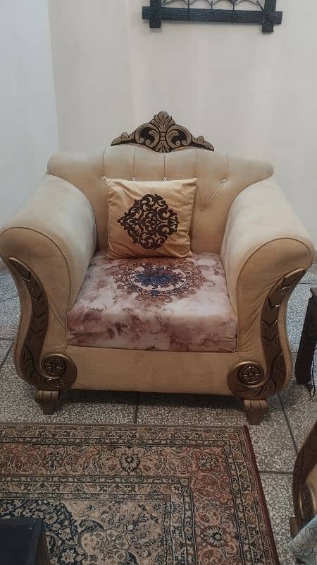 6 Seater Sofa Set, barely used, 10/10 condition 2