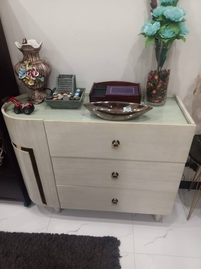 Showcase / Storage Unit / Large size Mirror 2