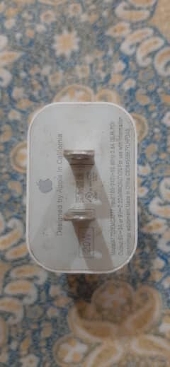 Iphone 20 watt charger orignal with original data cable