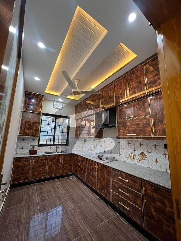 To sale You Can Find Spacious Prime Location House In Faisal Town Phase 1 - Block A 3