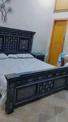bed set/dressing/showcase/table/sofa set/wooden furniture for sale