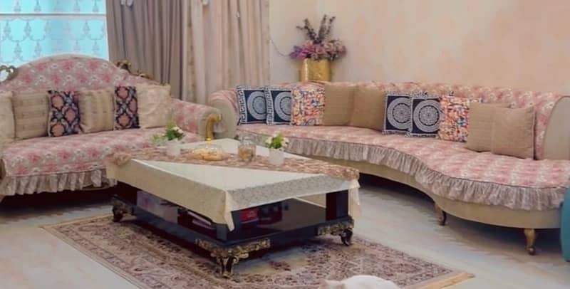 beautiful trending sofa set with centre table 13