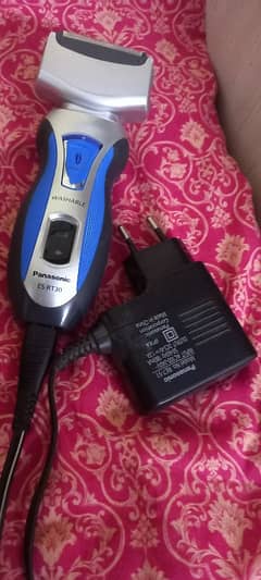PANA SONIC WATER RESISTANT ELECTRIC SHAVER, DIGITAL CHARGING DISPLAY