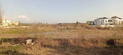 Golden Investment Opportunity! 10 Marla Develop Possession Commercial Plot for Sale in D Markaz, Gulberg Residencia, Islamabad!
