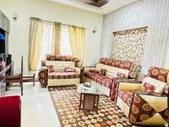5 Marla Luxury Fully Furnished Lower Portion Available For Rent In Ali Block Bahria Town Lahore