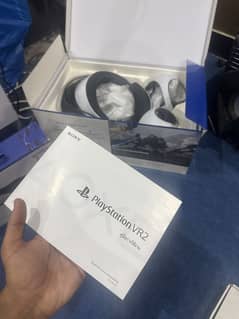 PSVR 2 with charging station and Gt7 2 3 time used •