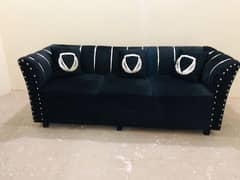 urgent sale sofa set in Good 10.9. 5 condition