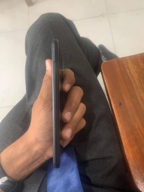 Google pixel 4XL black color condition 10 by10 with box  64/6 GB 0