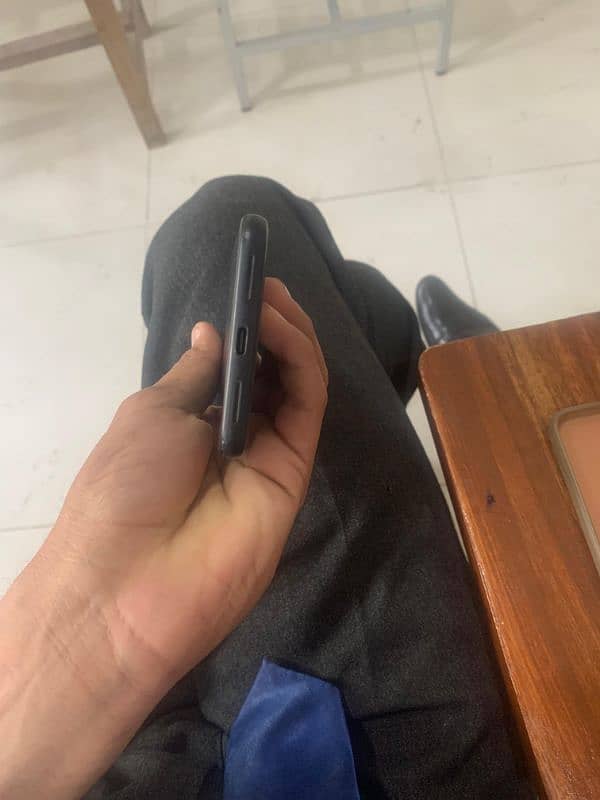 Google pixel 4XL black color condition 10 by10 with box  64/6 GB 2