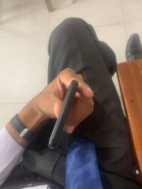 Google pixel 4XL black color condition 10 by10 with box  64/6 GB 5
