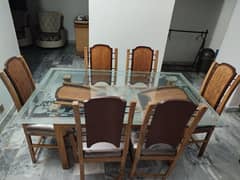 Dining Table and chairs 10/9 Condition