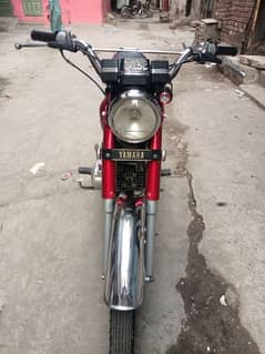 baike boht achi hy . koy Kam ni hony wala