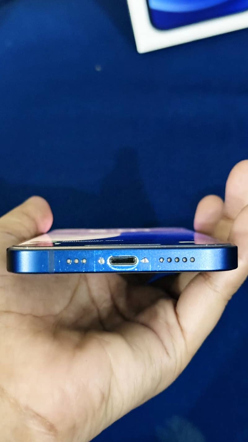 I phone 12 128 gb Excellent condition PTA Approved 3