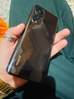 Selling honor 6gb 128gb non pta