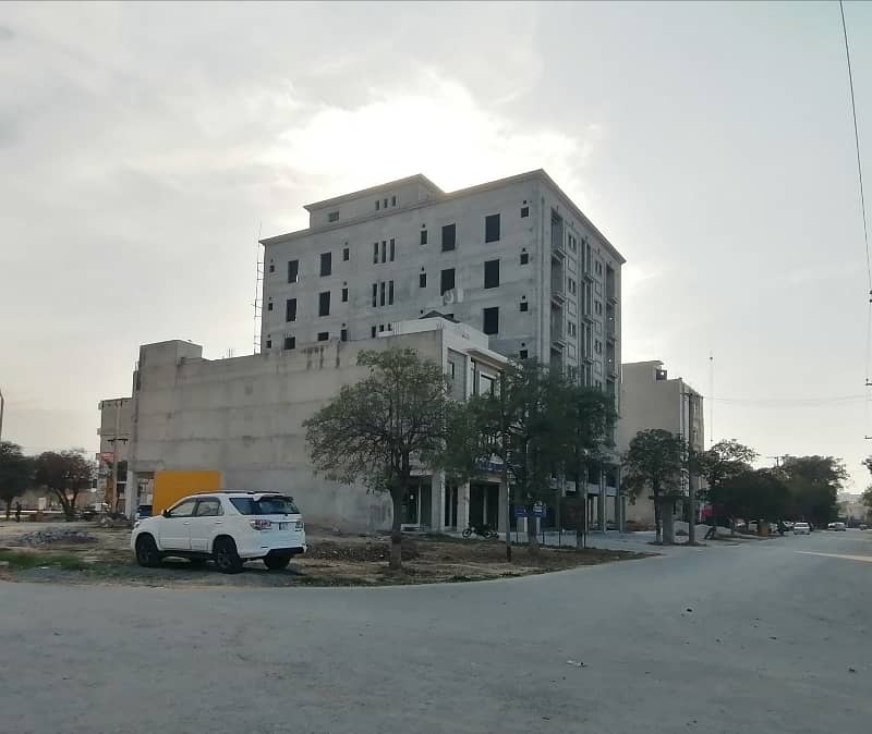 45 MARLA BEST LOCATION PLOT ON 60 FT ROAD AVAILABLE FOR SALE IN IZMIR TOWN BLOCK G 3