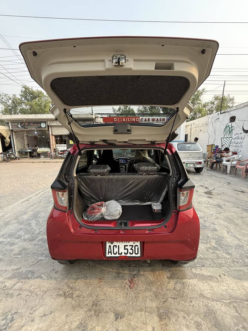Daihatsu Mira 2018 9