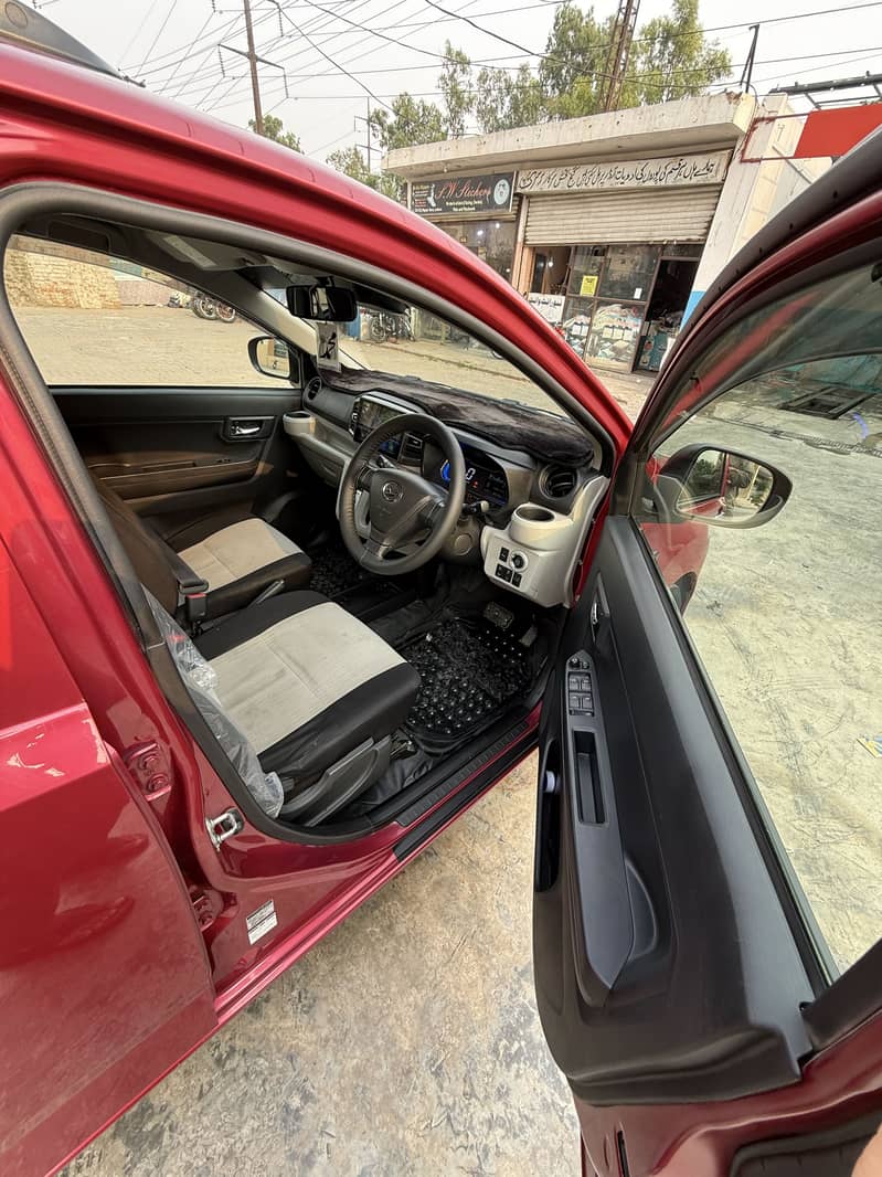 Daihatsu Mira 2018 12