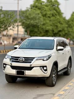 Toyota Fortuner V 2021