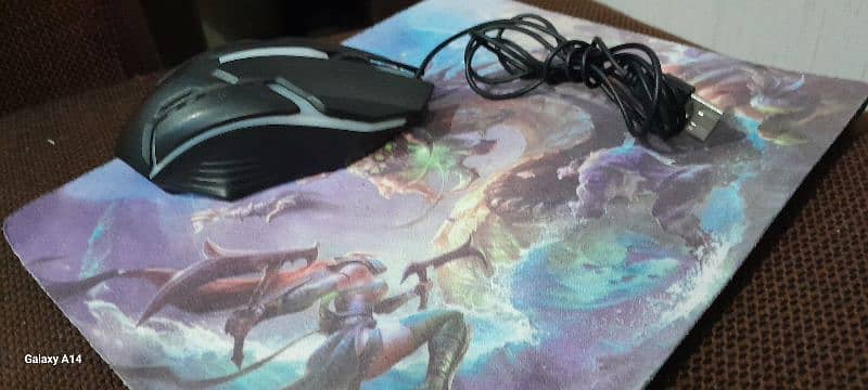 RGB MOUSE AND MOUSE PAD WORKING CONDITION 2