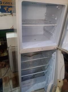 Dawlance Refrigerator Condition 10/10 Cooling 100 %