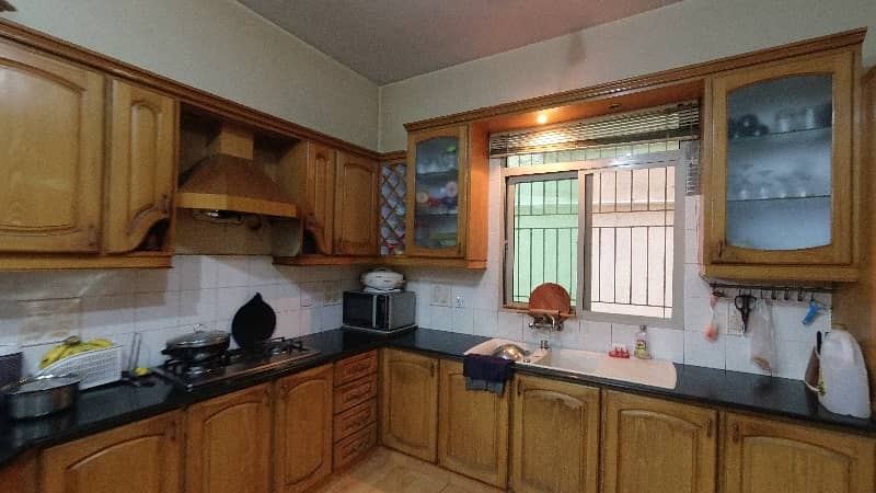 Full Furnished Prime Location 360 Square Yards House In Beautiful Location Of Gulshan-E-Iqbal - Block 13-D2 In Karachi 26