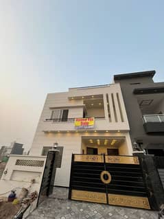 5 Marla Brand New House For Sale In Park View City Lahore