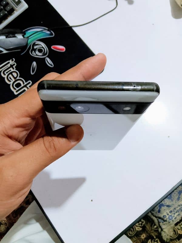 Google Pixel 6A 2