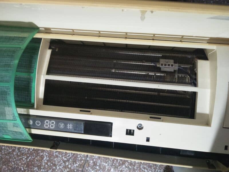 orient 1 ton for sale condition 10/9 40k 6 month gas waranty fast coll 2