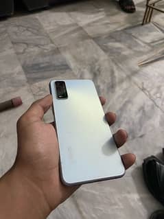 vivo y20 with box