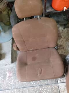 lytis toyota seats
