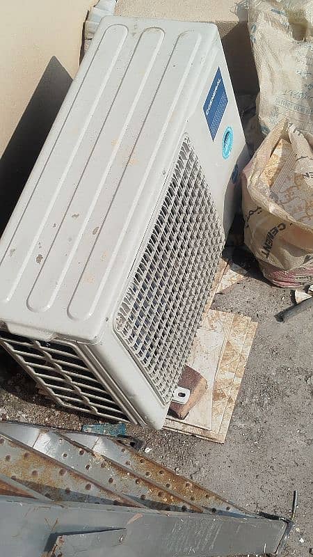 General invertor AC 4