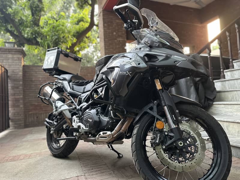 Benelli trk 502x in pristine condition 6